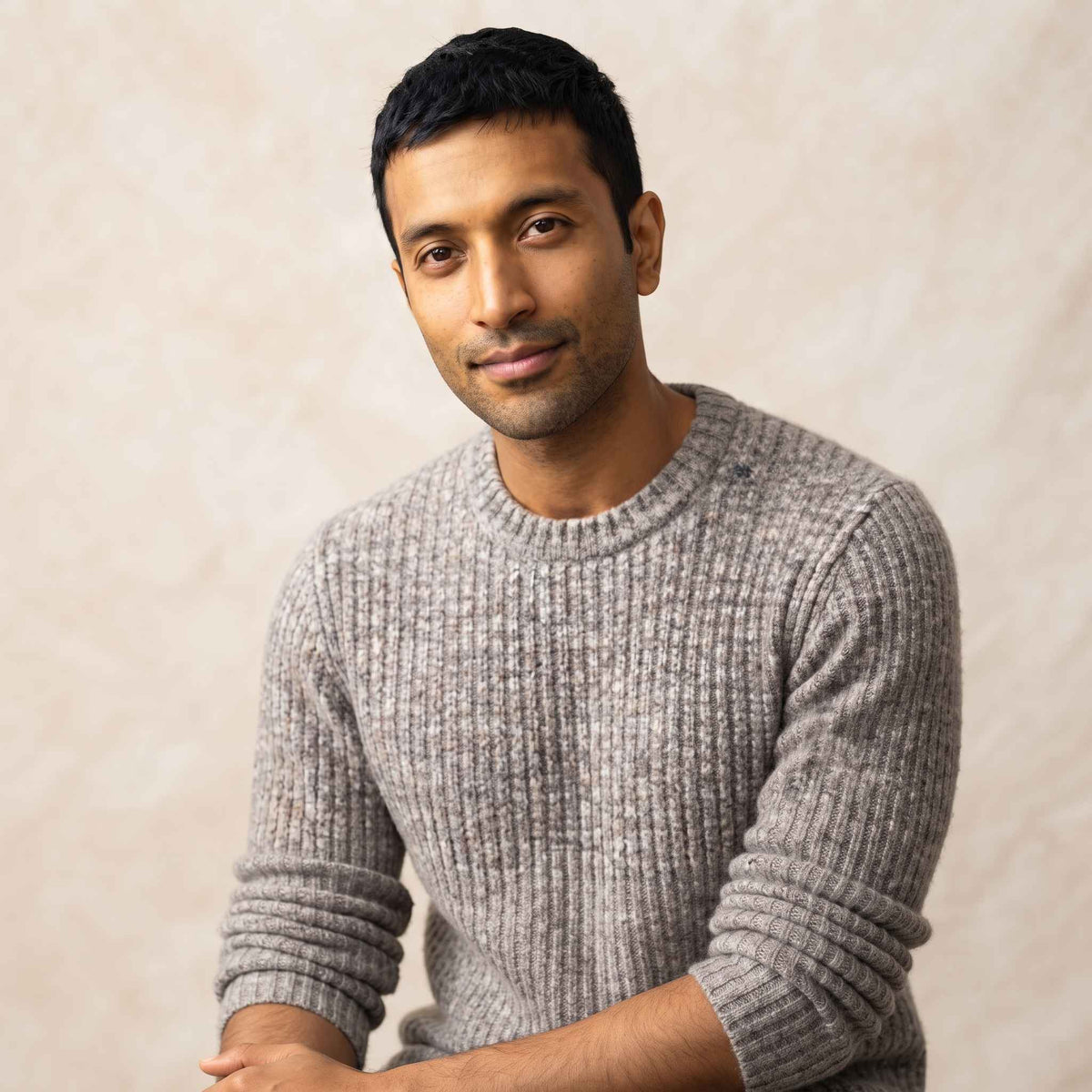 Men's Undyed Ribbed Cashmere Crewneck Sweater - Signature