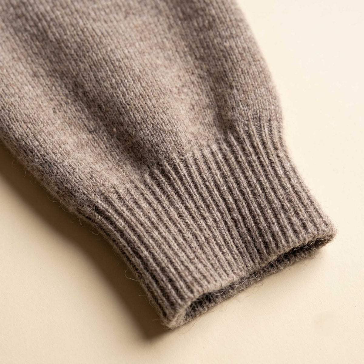 Men's Undyed Cashmere Quarter-Zip Sweater - Executive