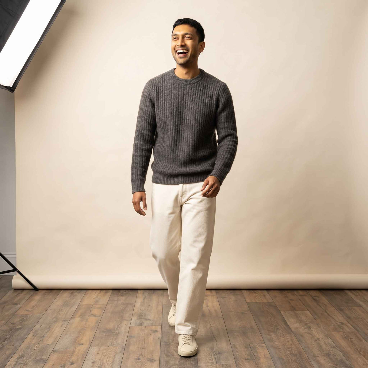 Men's Undyed Ribbed Cashmere Crewneck Sweater - Signature