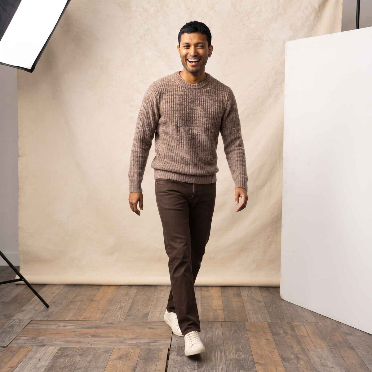Men's Undyed Ribbed Cashmere Crewneck Sweater - Signature