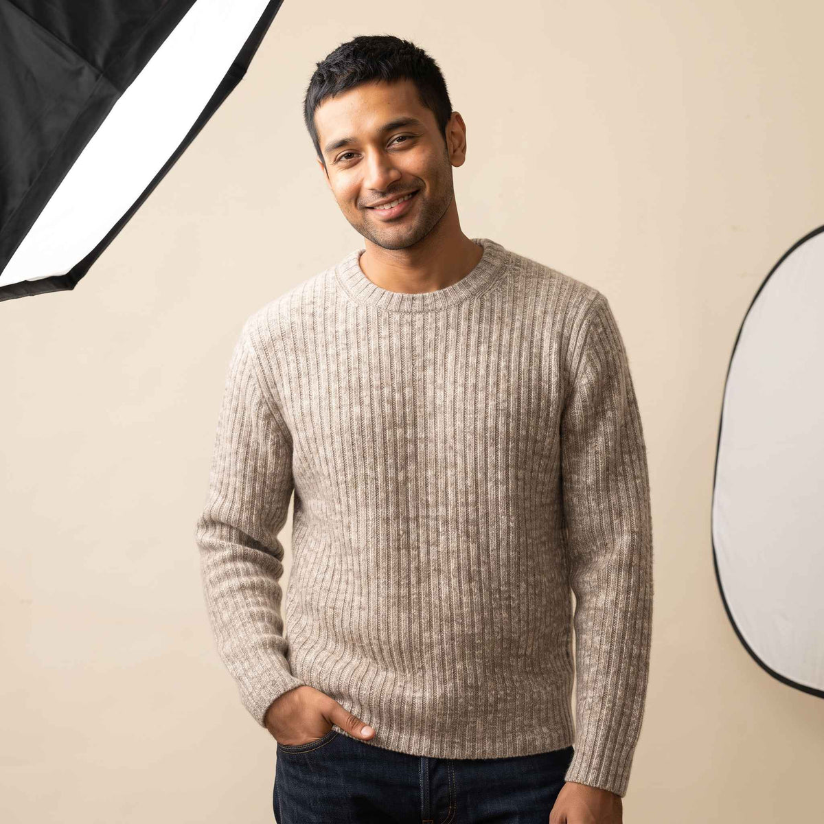 Men's Undyed Ribbed Cashmere Crewneck Sweater - Signature