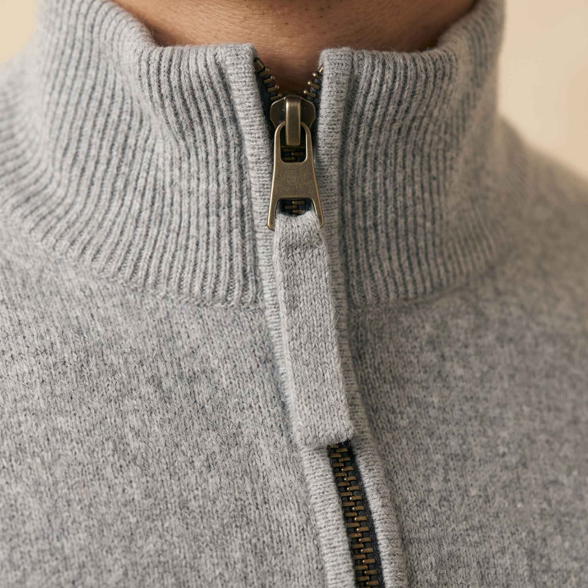Men's Undyed Cashmere Quarter-Zip Sweater - Executive
