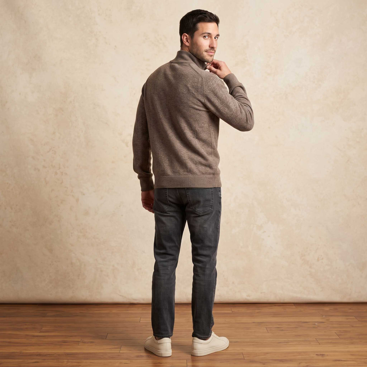 Men's Undyed Cashmere Quarter-Zip Sweater - Executive