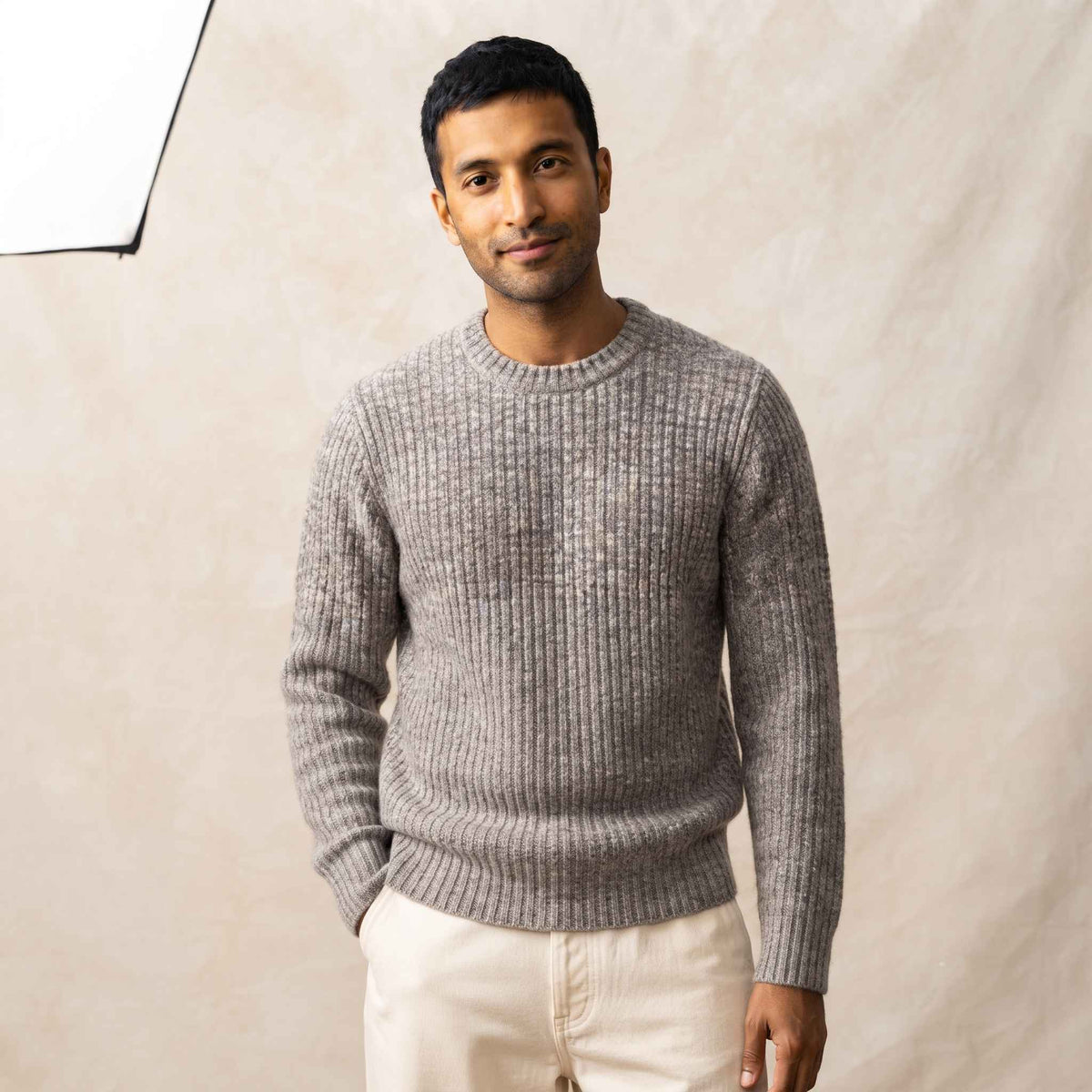 Men's Undyed Ribbed Cashmere Crewneck Sweater - Signature