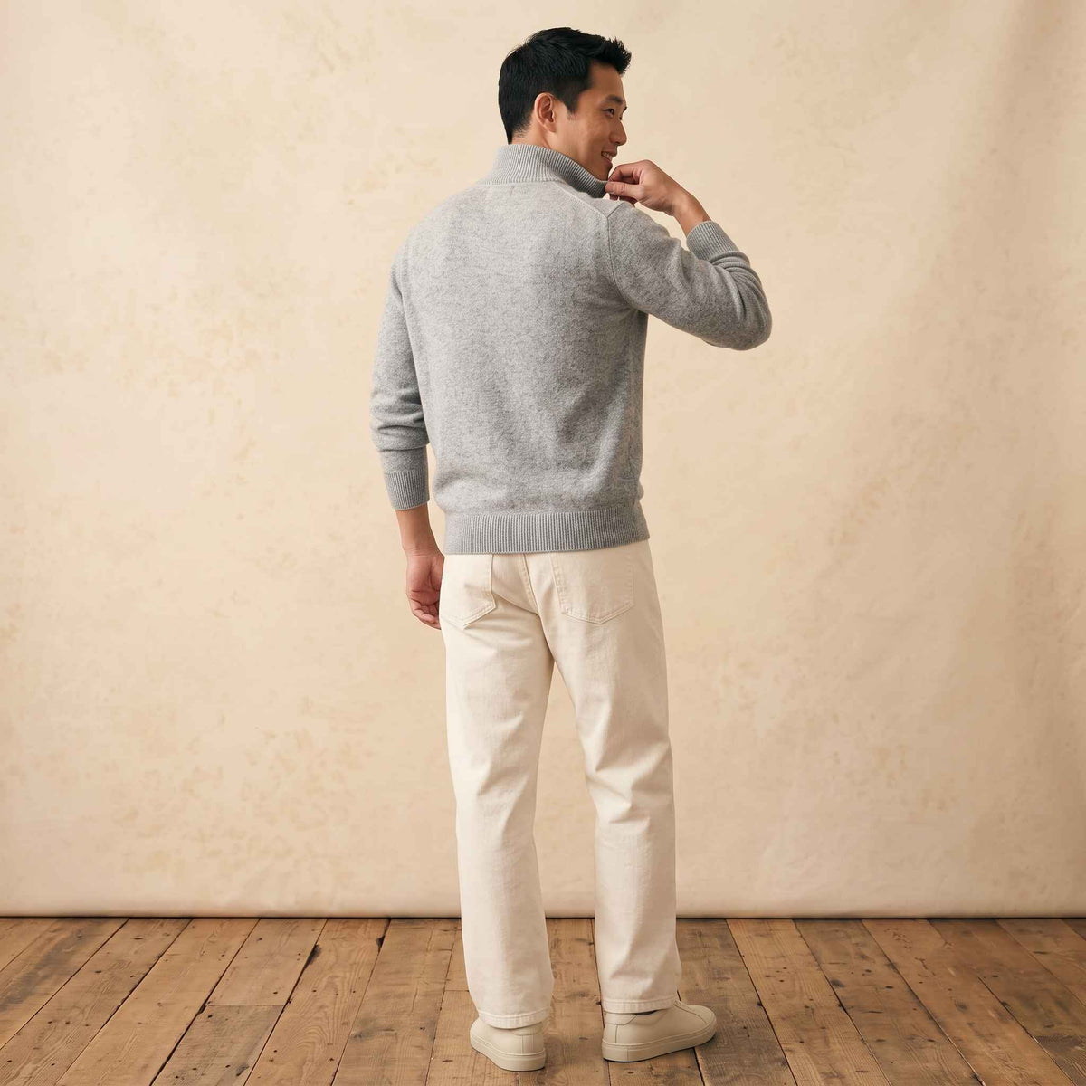 Men's Undyed Cashmere Quarter-Zip Sweater - Executive