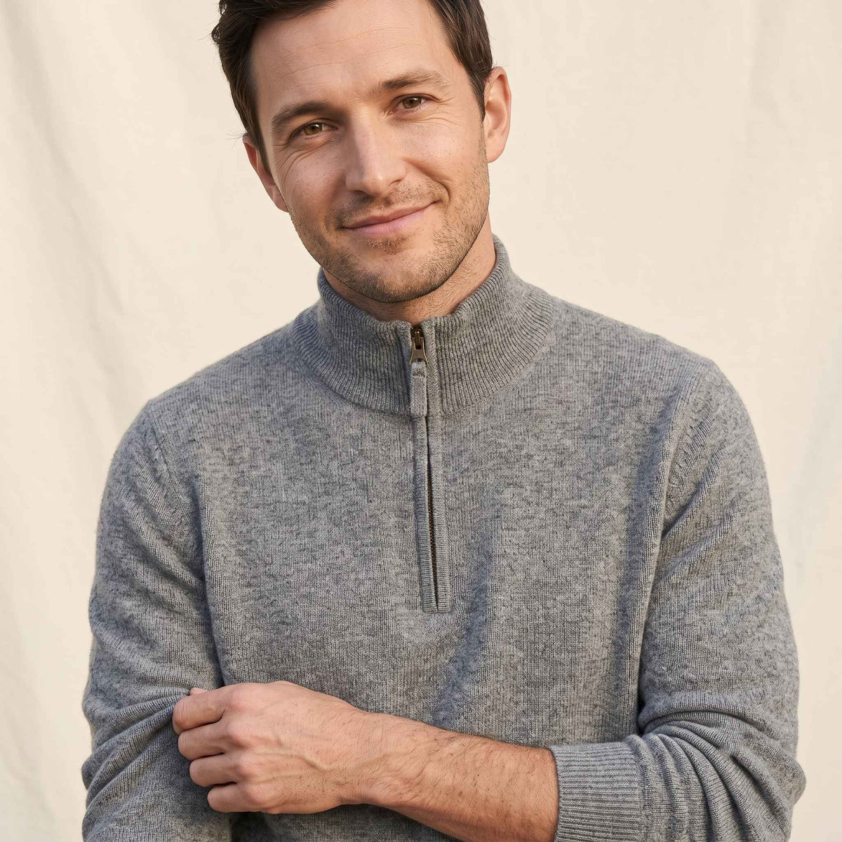 Men's Undyed Cashmere Quarter-Zip Sweater - Executive