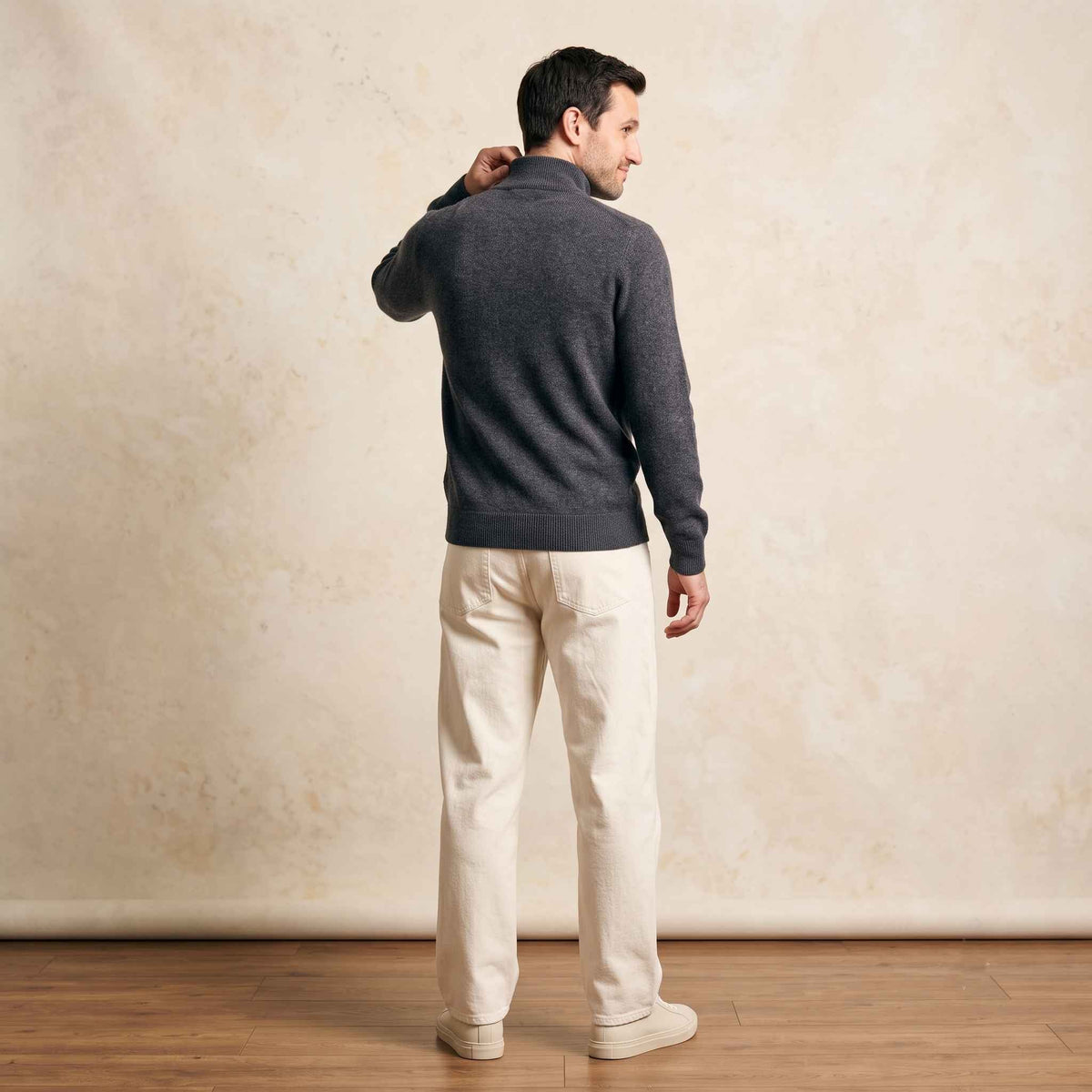 Men's Undyed Cashmere Quarter-Zip Sweater - Executive