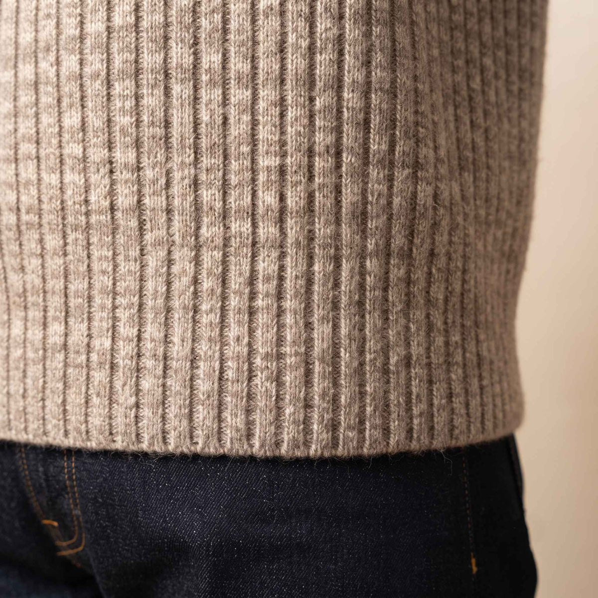 Men's Undyed Ribbed Cashmere Crewneck Sweater - Signature