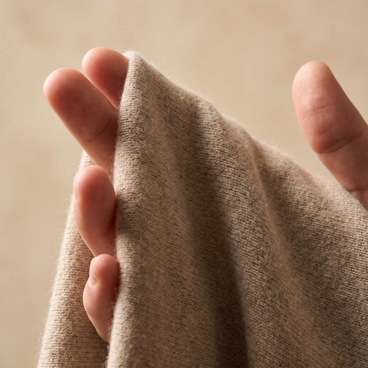Men's Undyed Cashmere Quarter-Zip Sweater - Executive