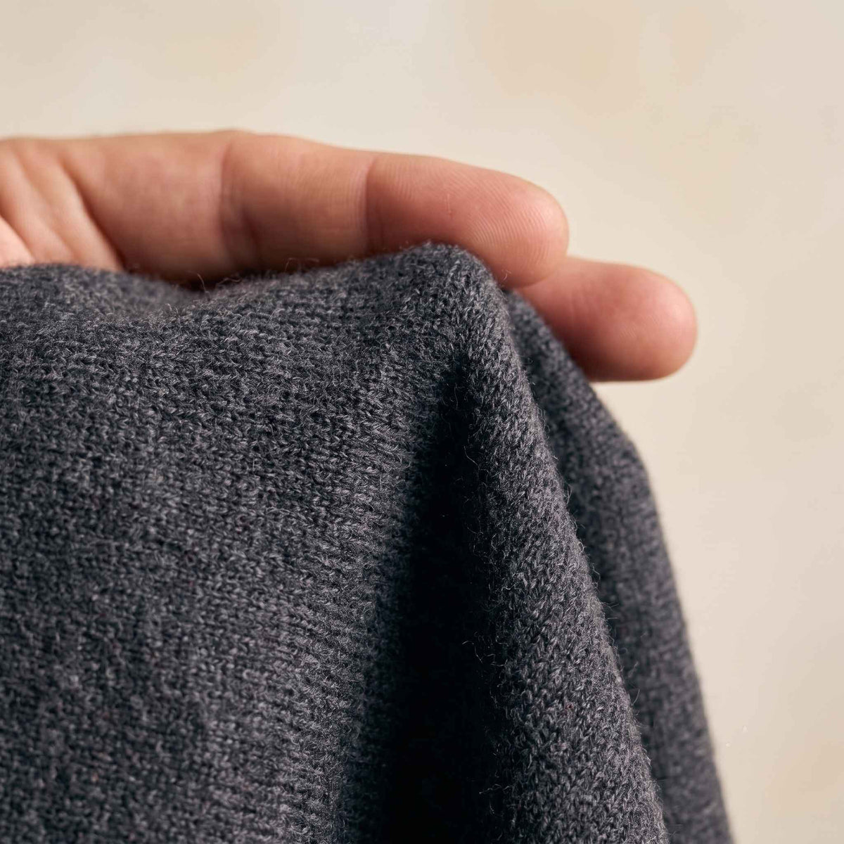 Men's Undyed Cashmere Quarter-Zip Sweater - Executive
