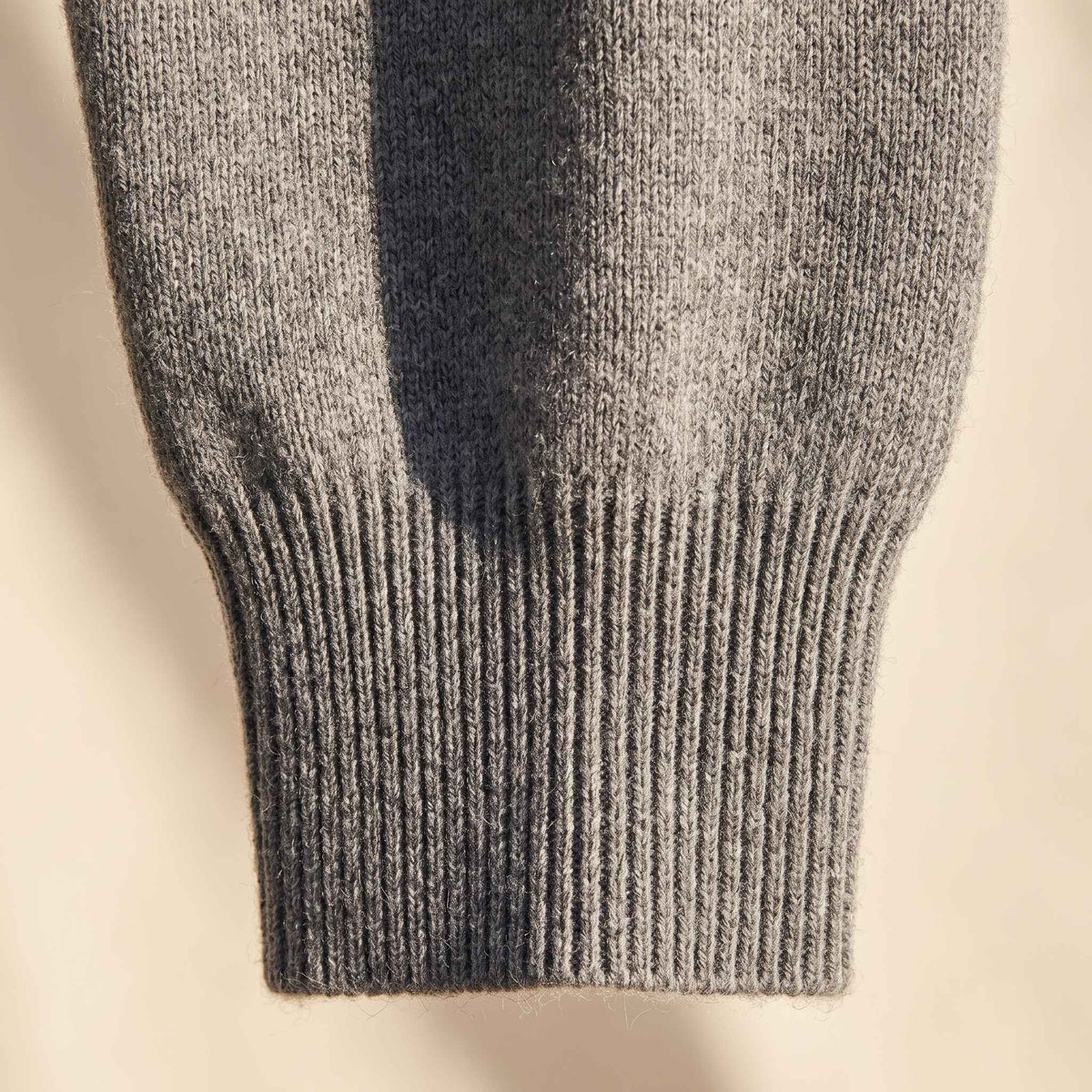 Men's Undyed Cashmere Quarter-Zip Sweater - Executive