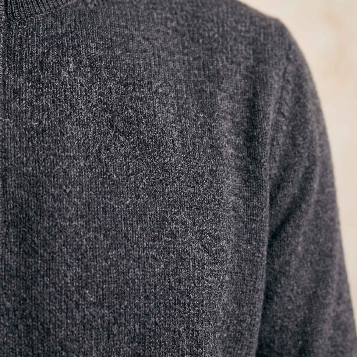 Men's Undyed Cashmere Quarter-Zip Sweater - Executive