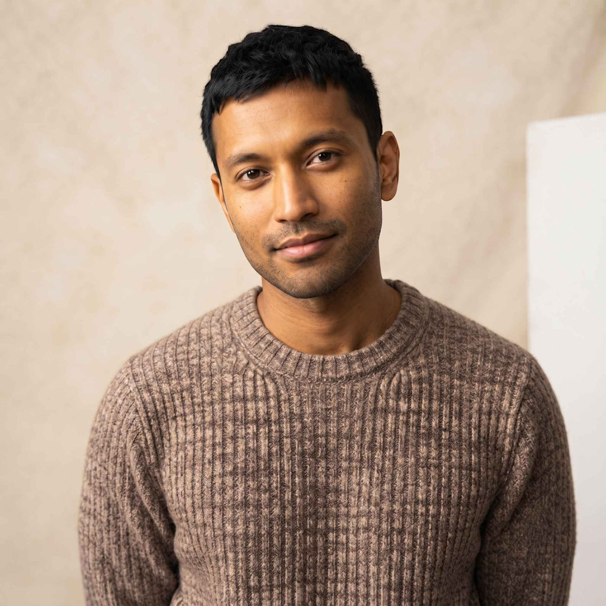 Men's Undyed Ribbed Cashmere Crewneck Sweater - Signature