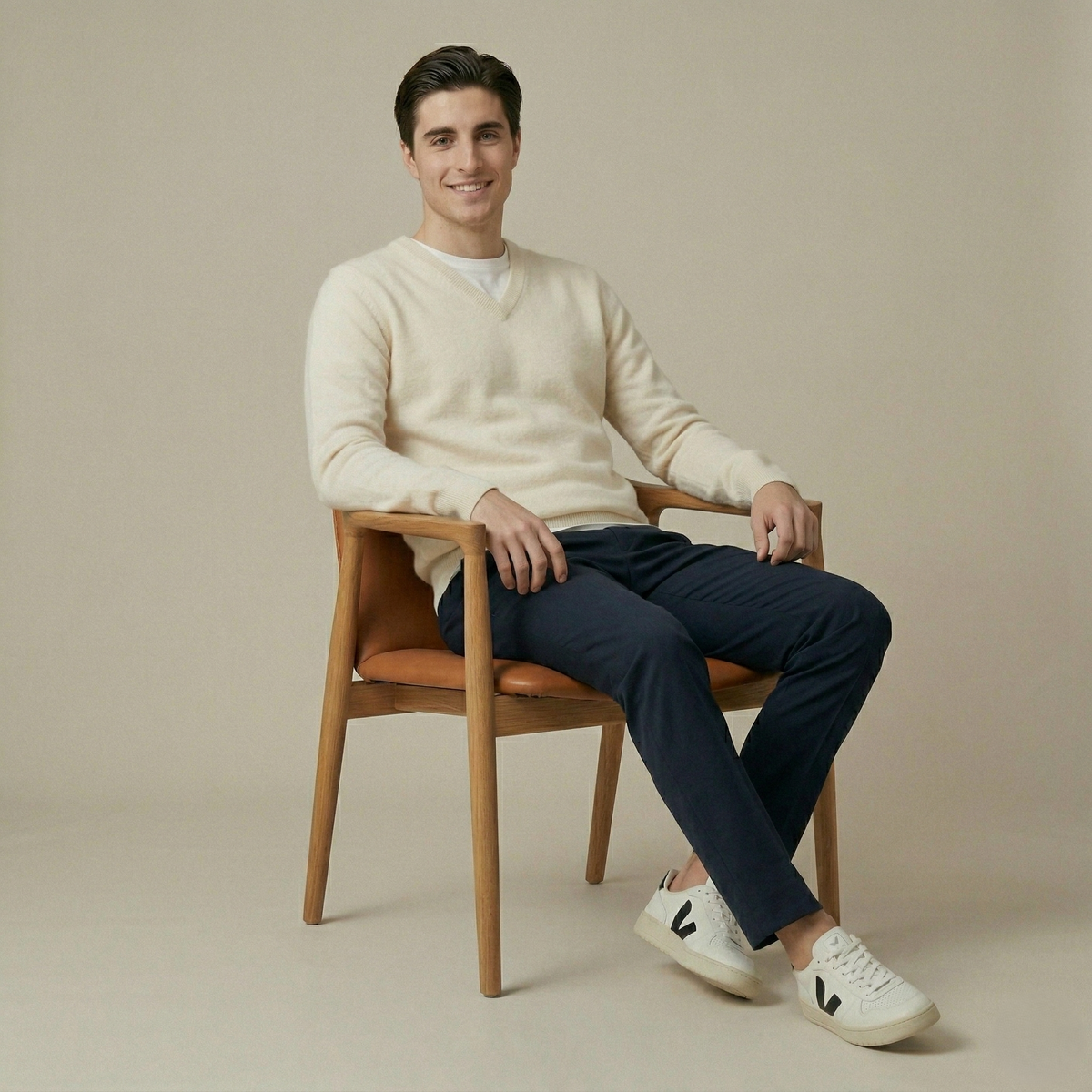 Men's Cashmere V-Neck Sweater - The Original