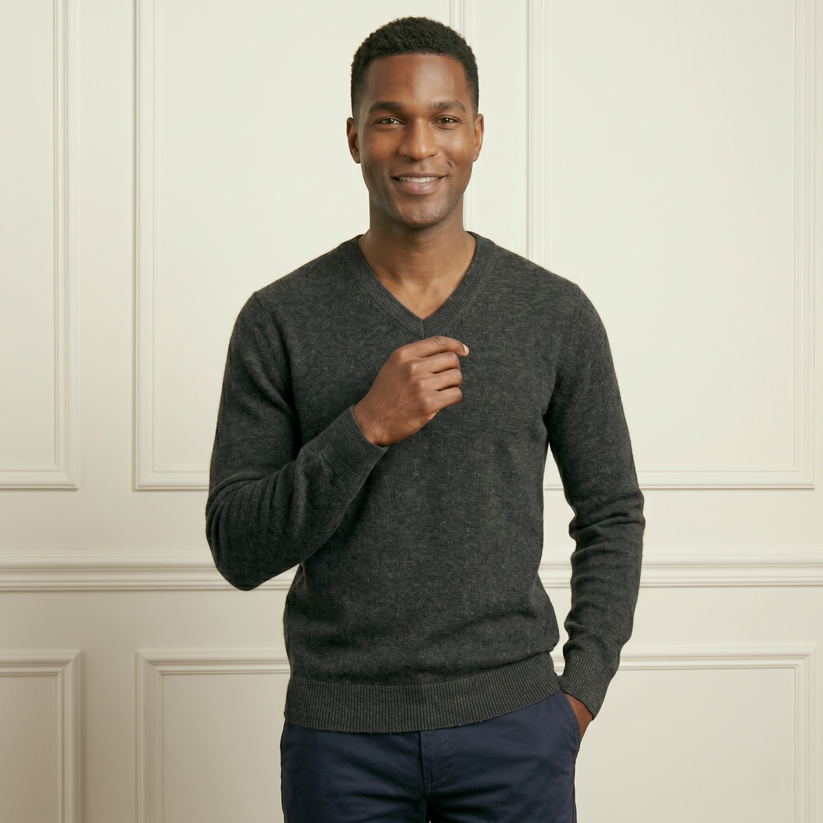 Men's Undyed Cashmere V-Neck Sweater - Executive