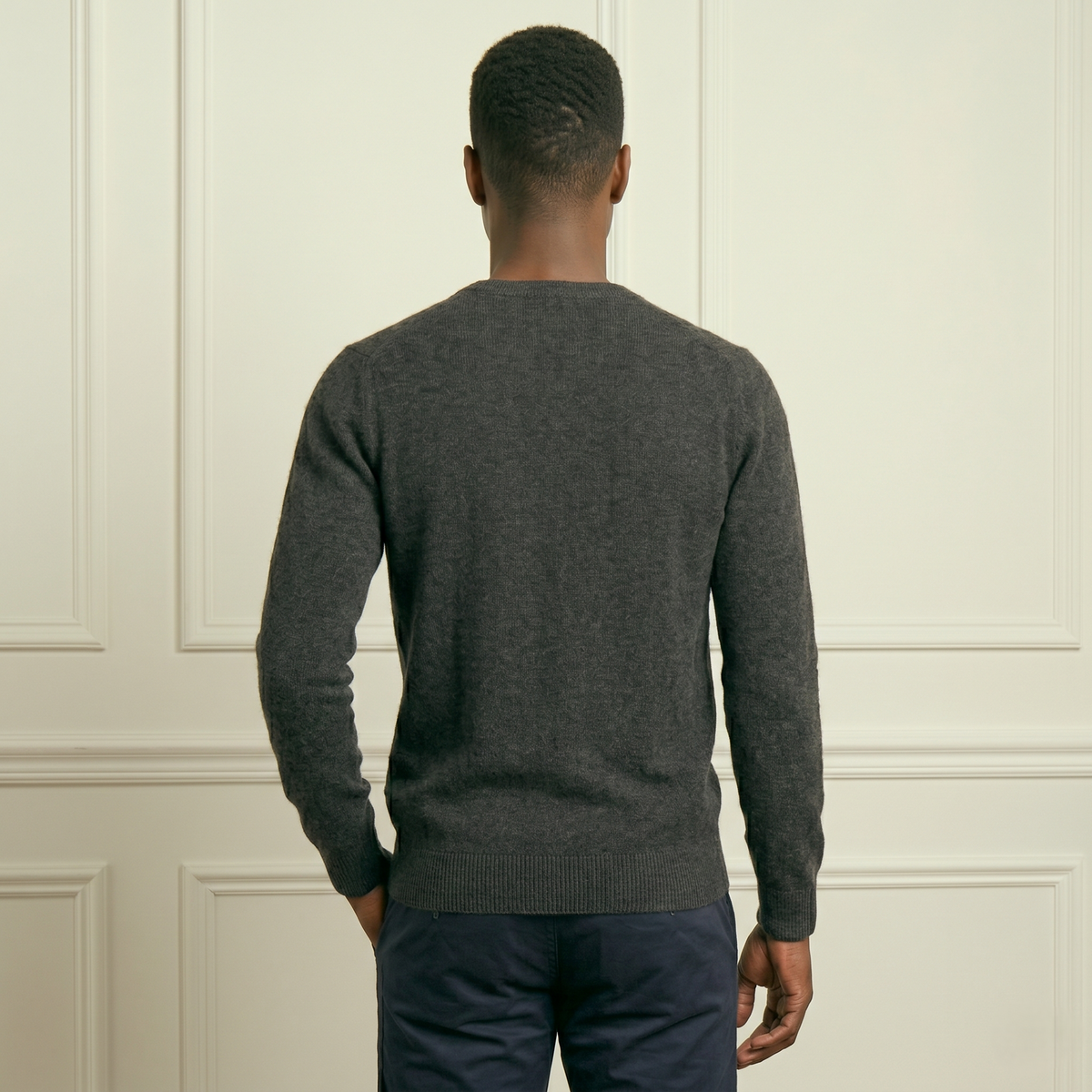 Men's Undyed Cashmere V-Neck Sweater - Executive