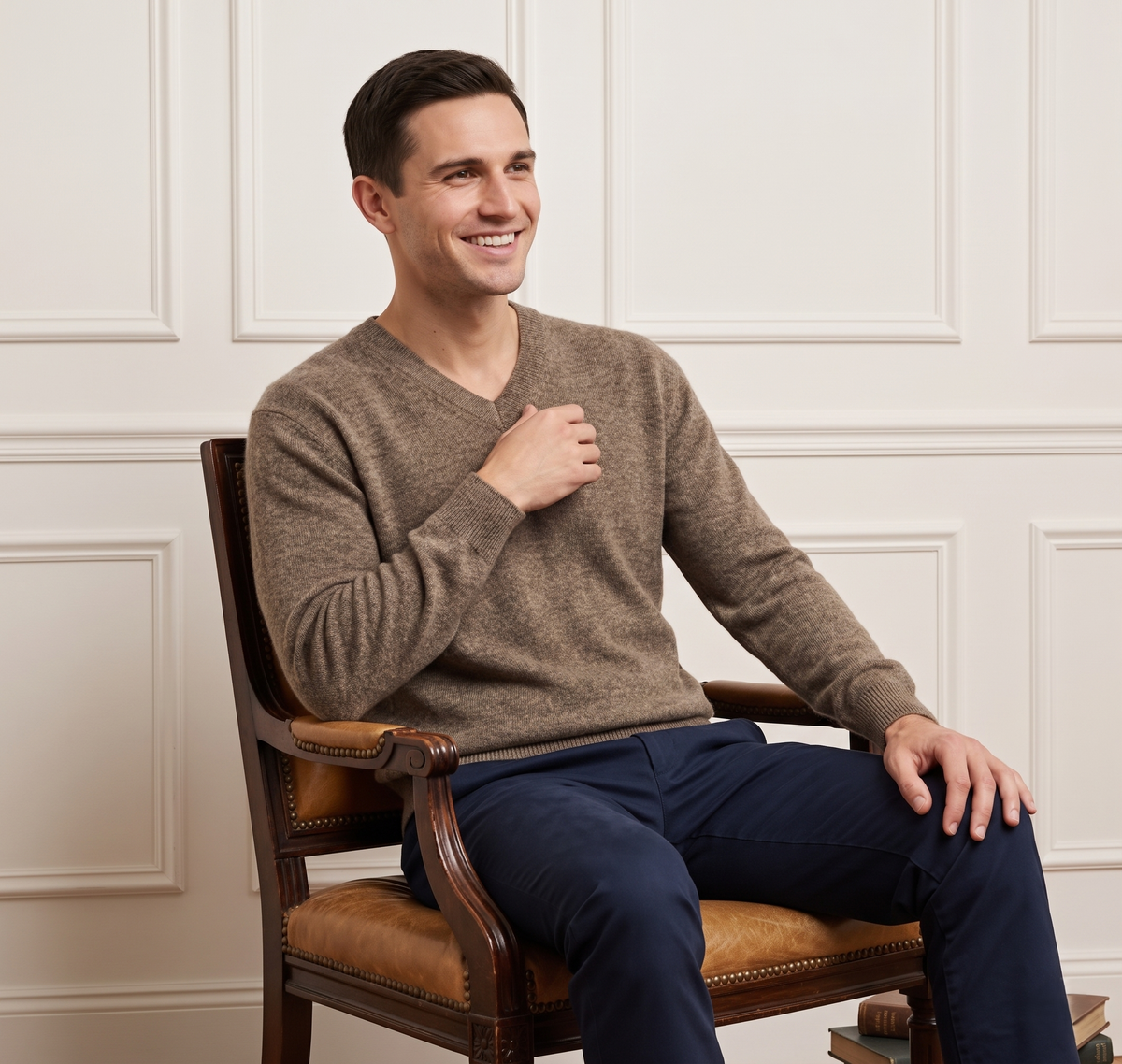 Men's Undyed Cashmere V-Neck Sweater - Executive